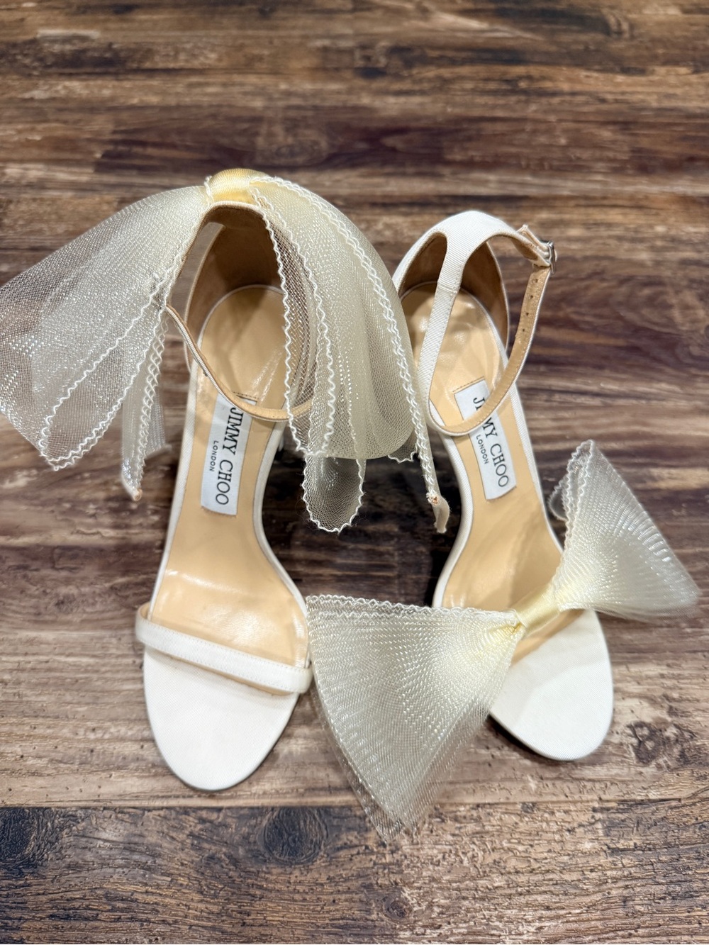 JIMMY CHOO Aveline 100 Sandal
Size 7